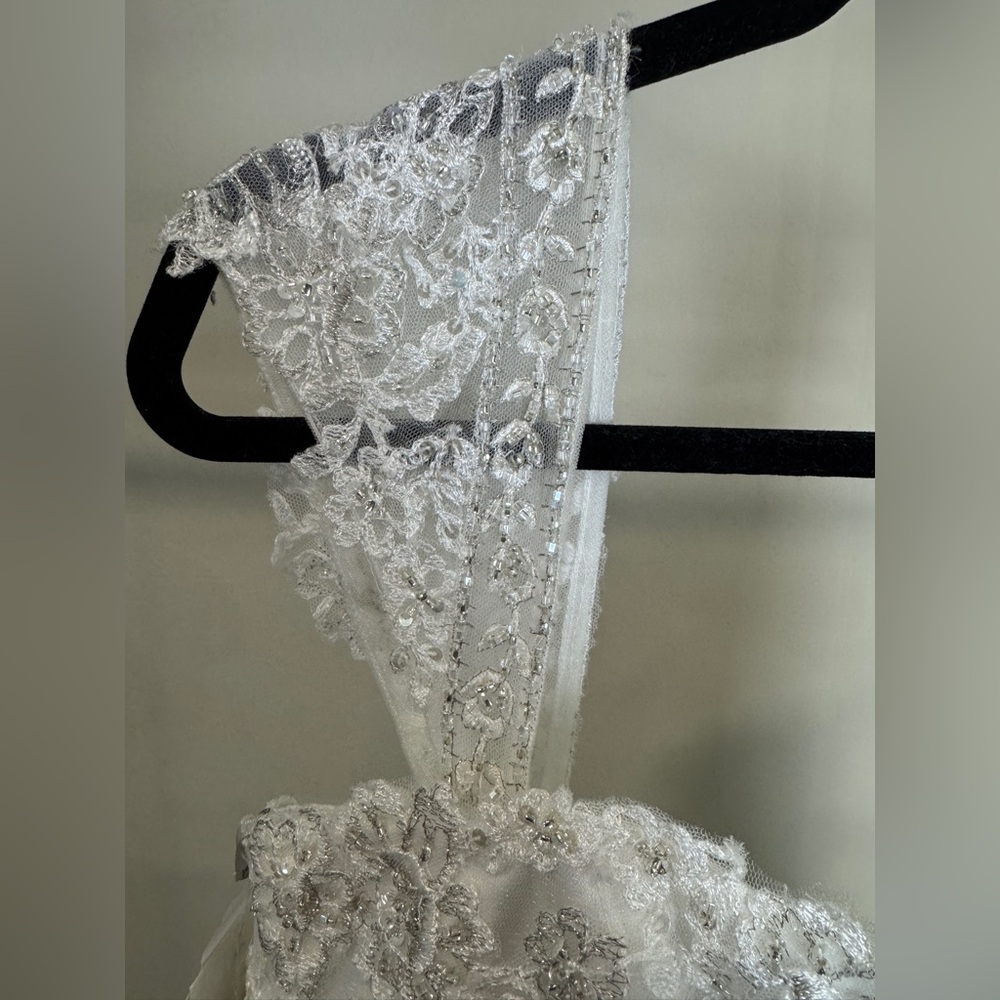 NWT Maggie Sottero Haute Couture bridal gown, Size 16, beaded lace wedding dress - Picture 5 of 15